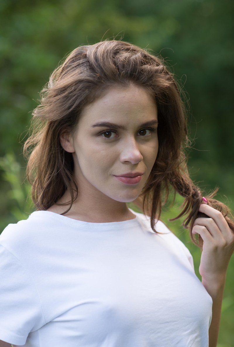 Елена, 20 лет, 5 размер груди